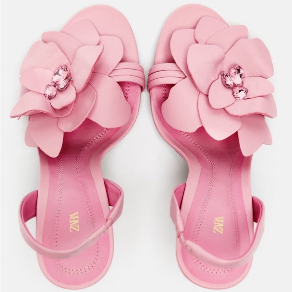 SOLD - Zara Leather Flower Sandals US 6 - Picture 8 of 8